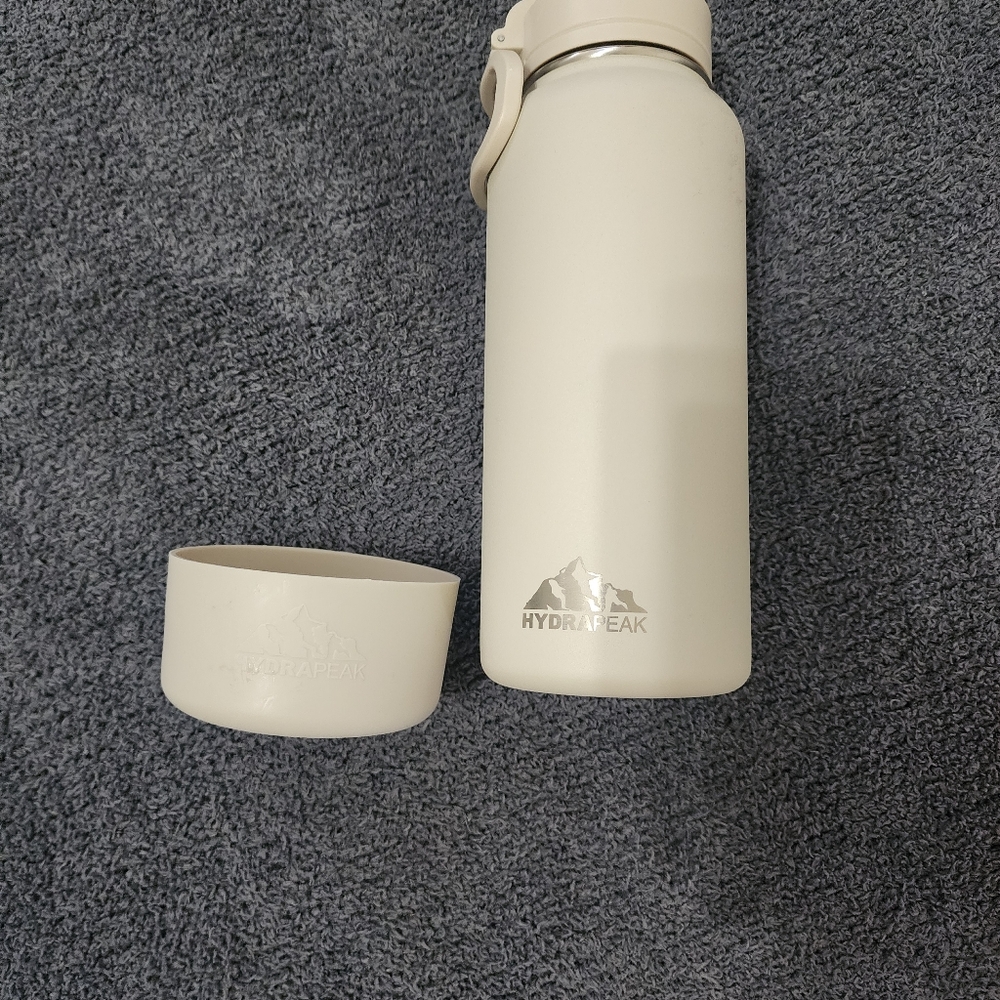 HydraPeak Stainless Steal water bottle